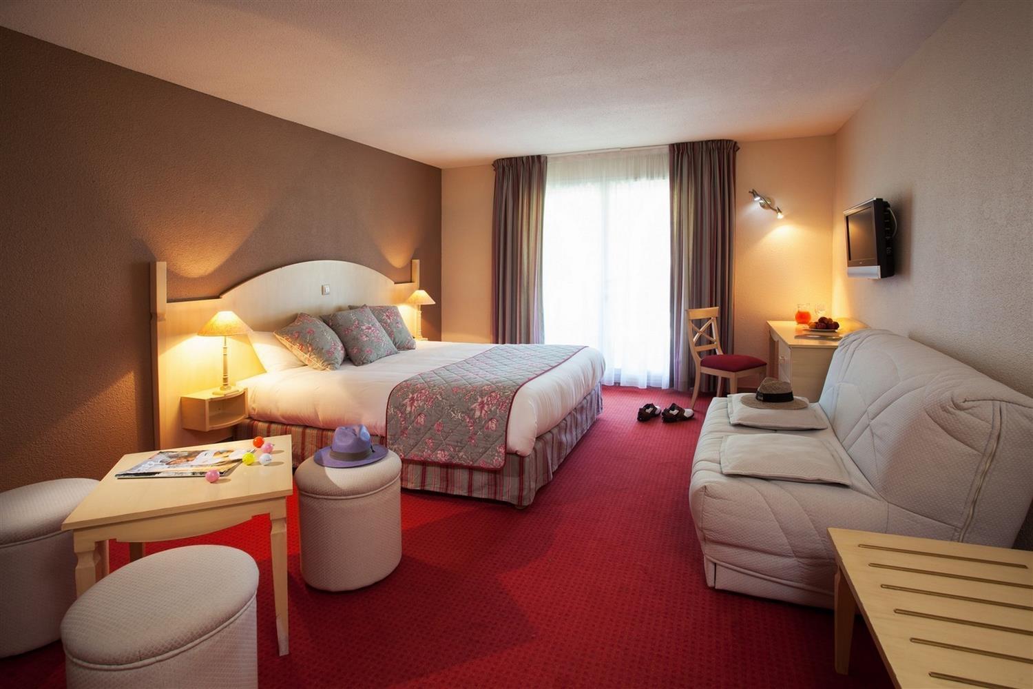 Best Western Golf D'Albon Екстериор снимка