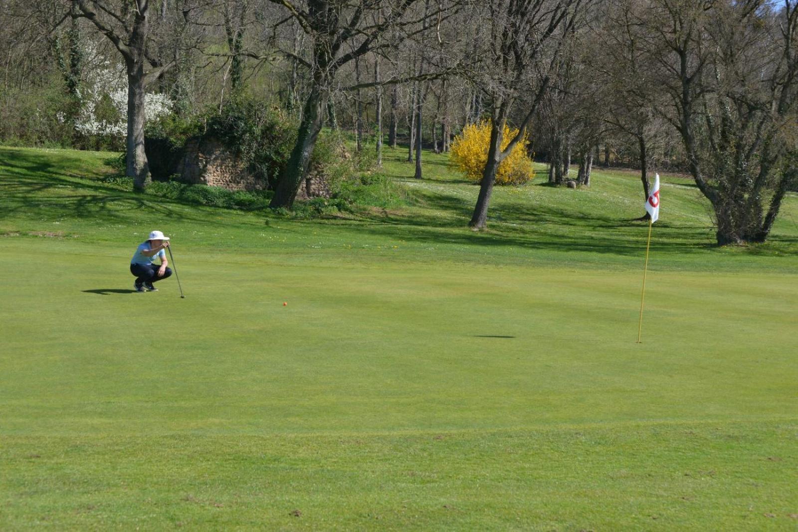 Best Western Golf D'Albon Екстериор снимка